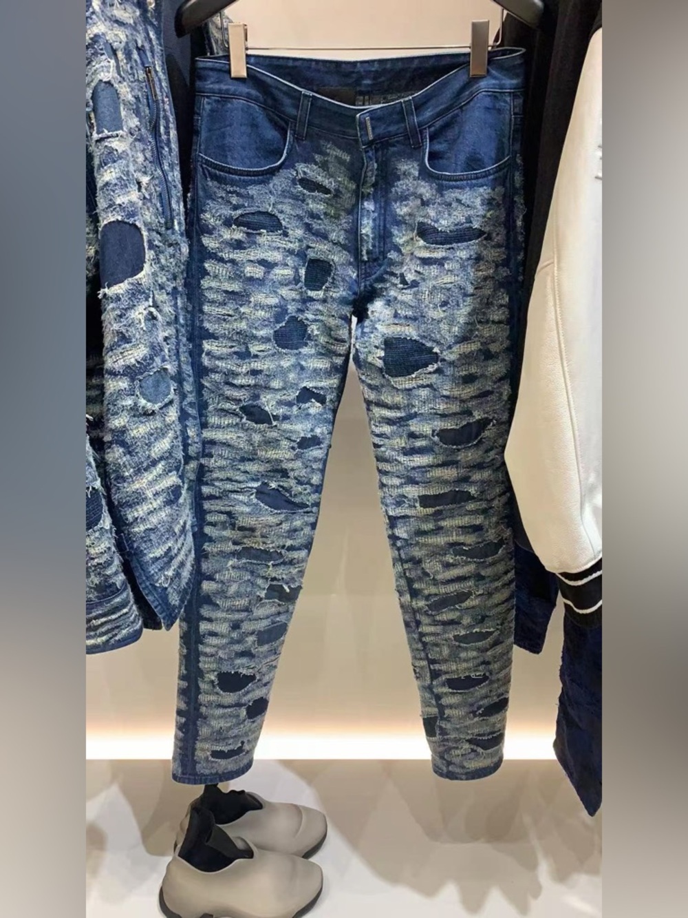 GIVENCHY MEN'S MEDIUM BLUE PATTERNED TROUSERS MSRP $2120